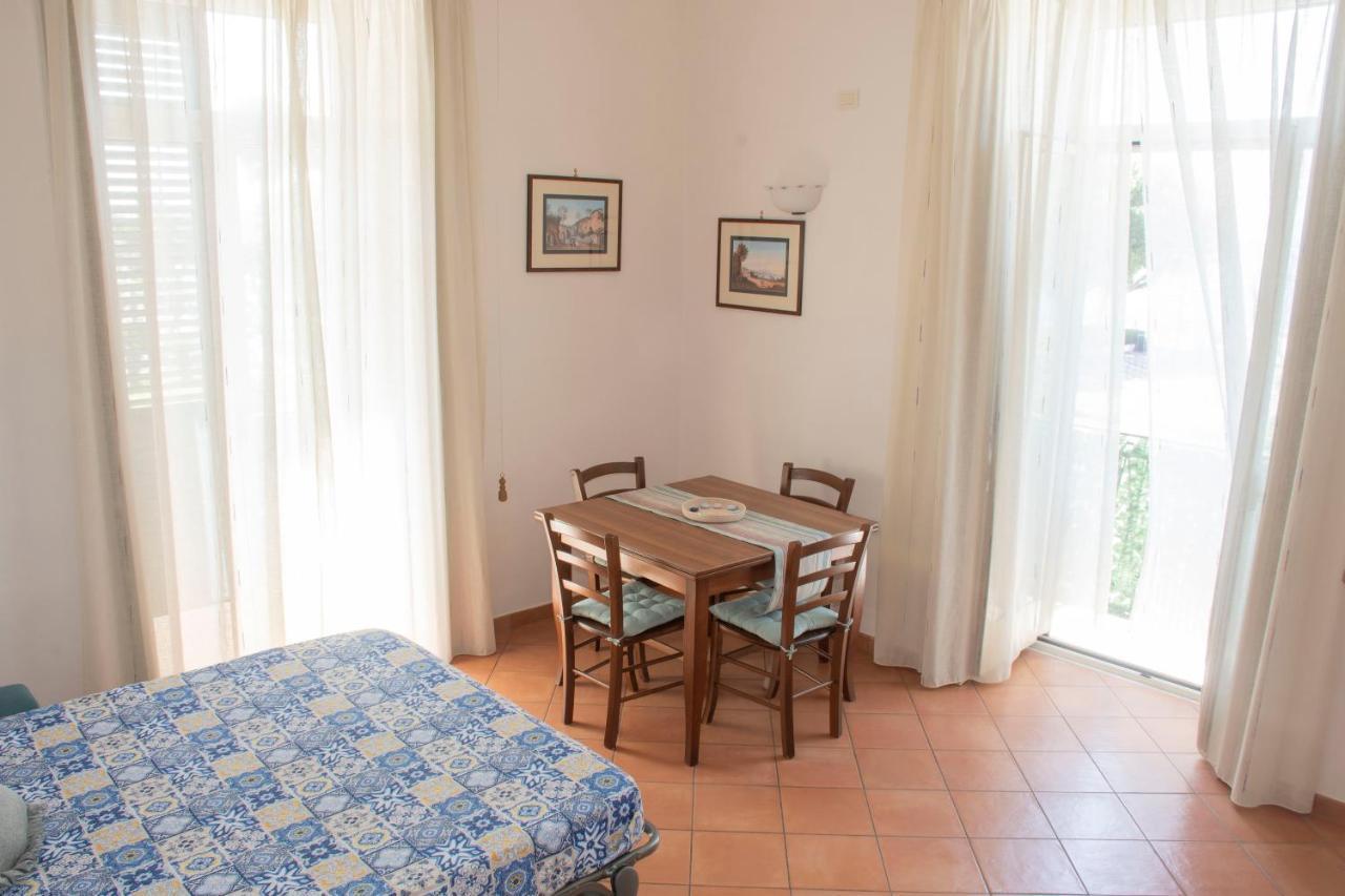 Uno Sguardo Sul Mare Villa Maiori Exterior photo